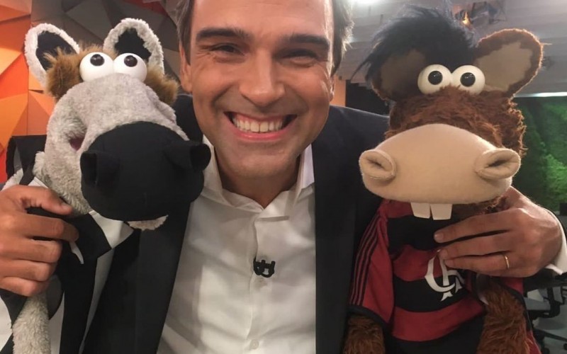 Tadeu Schmidt: linguagem divertida no jornalismo e bordões de sucesso