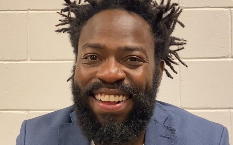 Terceiro colocado do BBB 22, Douglas Silva descobre torcida de Caetano Veloso: