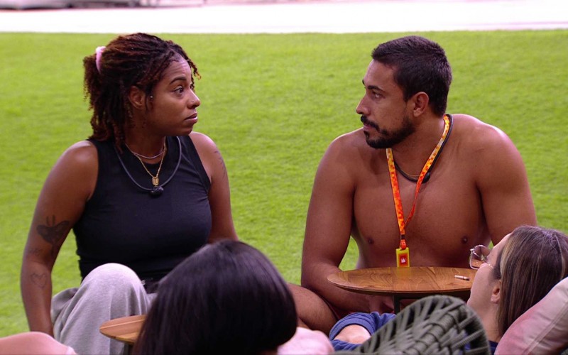 Thamiris imita e ironiza Vitória Strada para brothers: