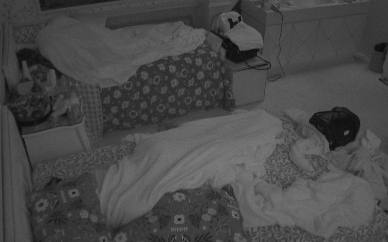 VÃdeos BBB: veja o resumo do que aconteceu na manhã e inÃcio da tarde do dia 3 de abril