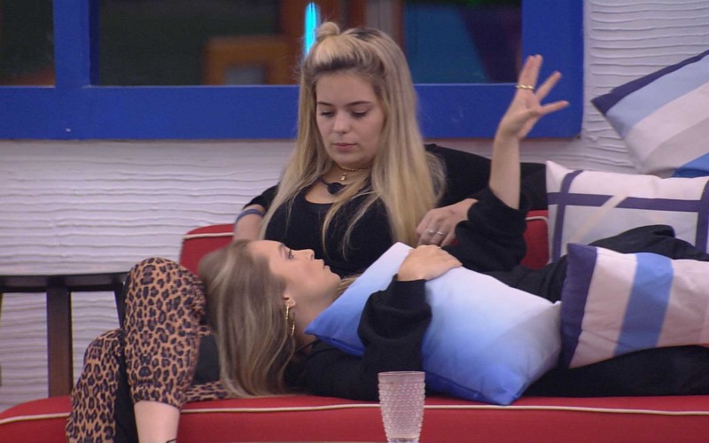 Viih Tube avalia Karol Conká no BBB21: