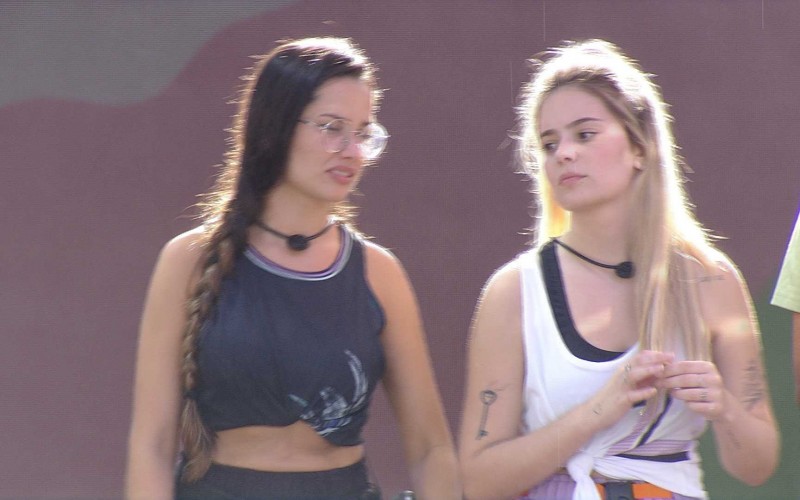 Viih Tube comenta na Prova do Líder com sister sobre brother: