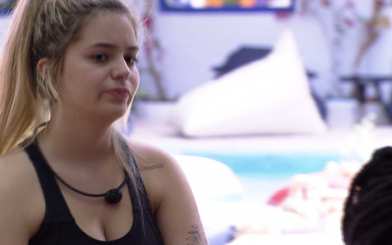 Viih Tube fala sua percepção sobre Karol Conká: