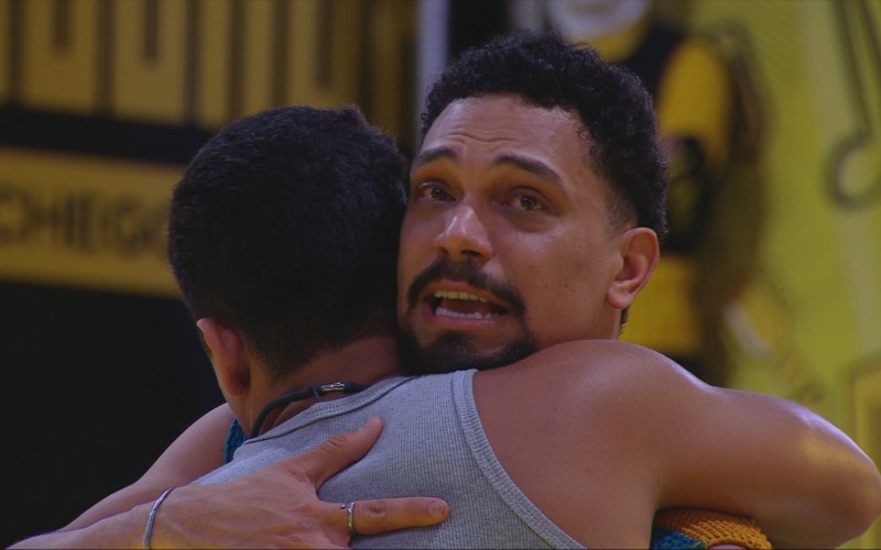VinÃcius chora com Guilherme e desabafa: