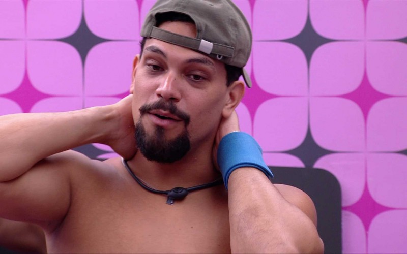 Vinícius fala sobre ser convidado para o Cine BBB por Diogo Almeida: