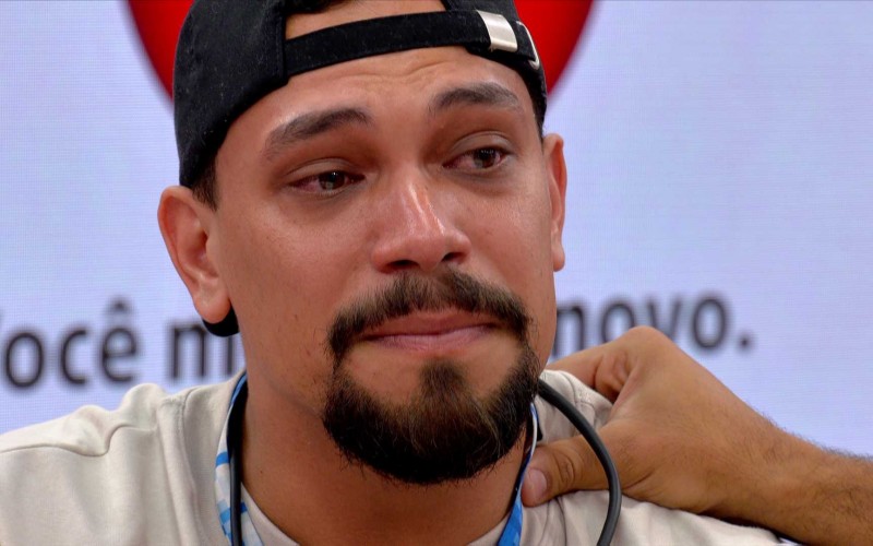 VinÃcius se emociona ao lembrar conselho do pai antes do BBB 25