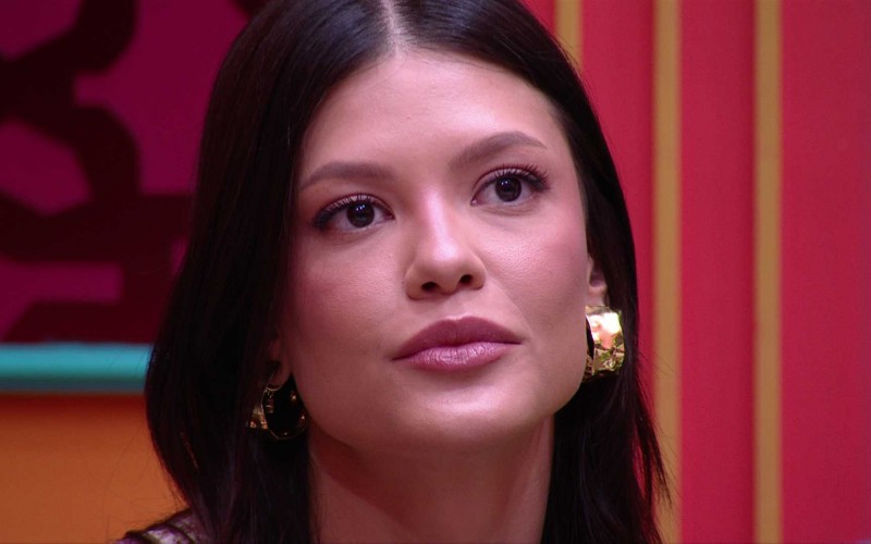 Vitória Strada acerta fofocas de Thamiris e Camilla e ganha revelação extra no Sincerão: