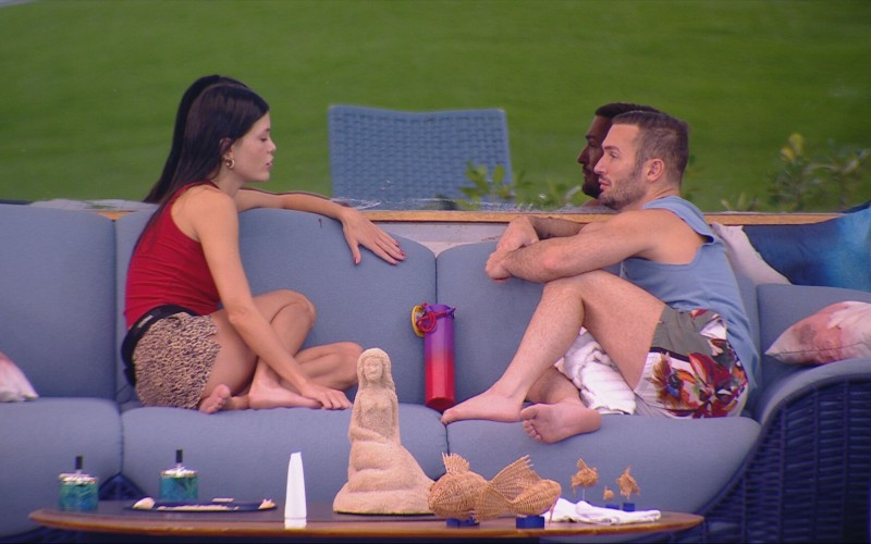 Vitória Strada desabafa com Diego Hypolito sobre voto de ginasta no BBB 25: