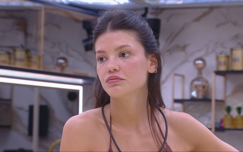 Vitória Strada fala sobre Mateus escolher Diego Hypolito como hipócrita: