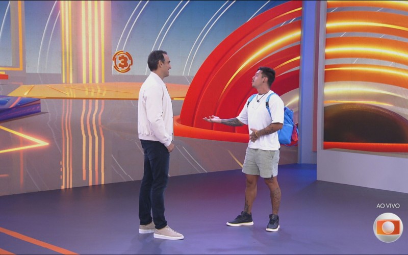 Web repercute discurso de Tadeu Schmidt no BBB 25 e brinca com Gabriel no Mais Você