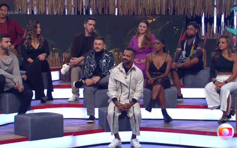 Web se surpreende com visual de participante na final do