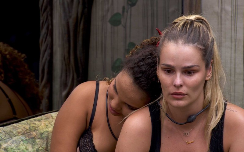 Yasmin chora e desabafa com aliados: