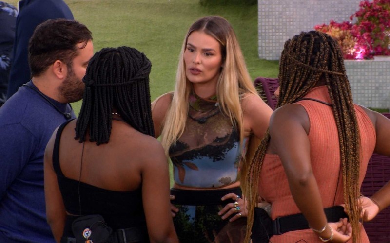 Yasmin critica Beatriz por defender brother após Sincerão BBB 24: