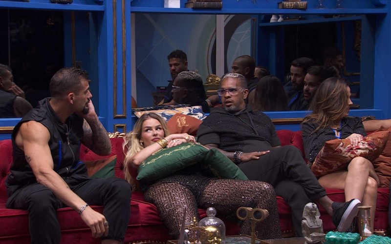 Yasmin revela, no BBB 24, que cortava cabelo de ex: