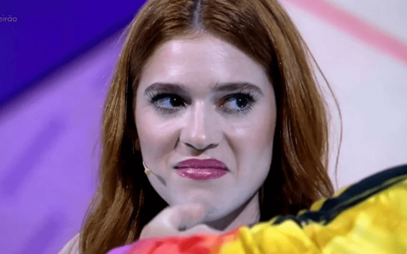 Ana Clara ameaça cortar relações com