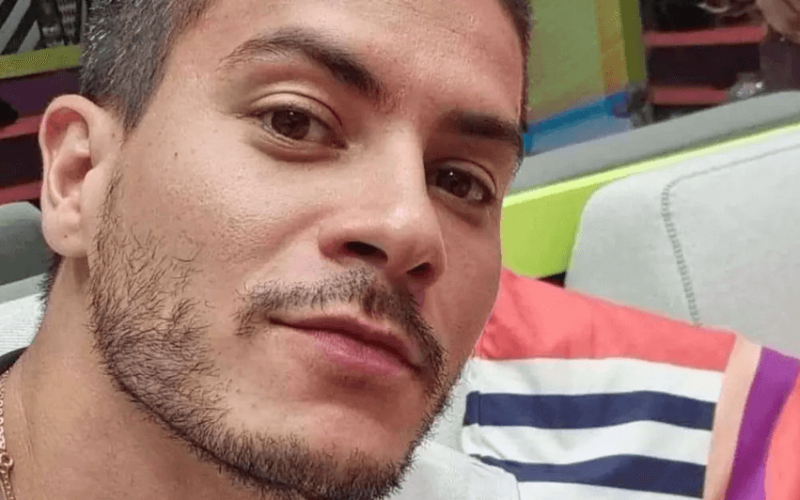 Arthur Aguiar entrega o que fez com o prêmio do Big Brother Brasil 22