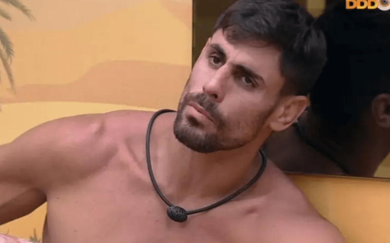 Amigo de Cara de Sapato, lutador detona brother do BBB: