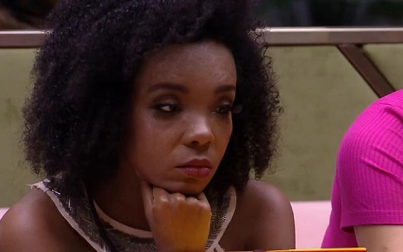 BBB20 - Thelma fica chateada depois de votar Babu no Paredão