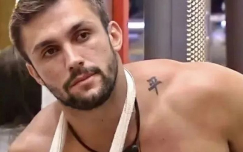 BBB21: Arthur quer bater em participantes após descobrir votos e explode: “Porrada nesse filho da p*ta”