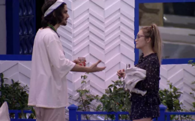 Fiuk aconselha Carla Diaz: ‘Tenta ser mais natural’