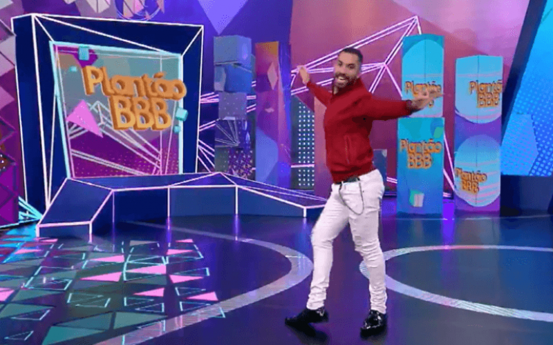Gil do Vigor apresenta ‘Plantão BBB’ com Ana Clara na Globo e web aclama