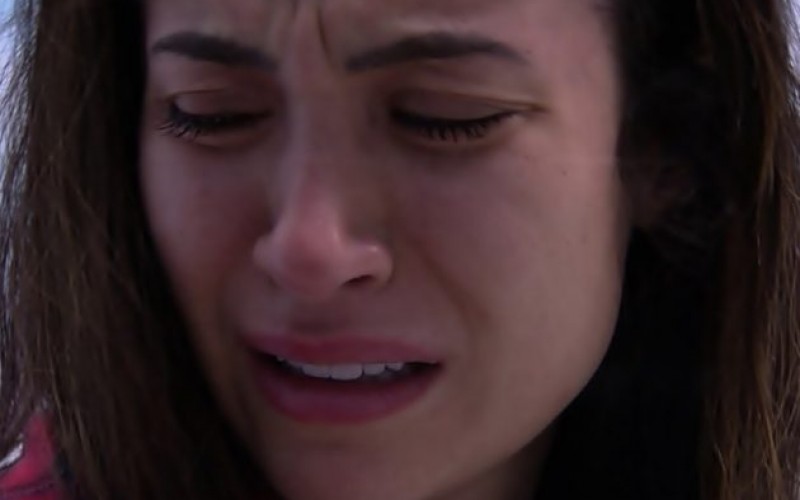 Solteira Boca Rosa sofre com live de MarÃlia Mendonça