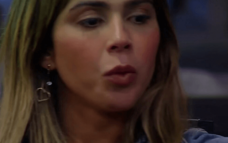 “É desleal, deixaram uma pessoa incapaz”: Nadja reclama de decisão na Ilha Record