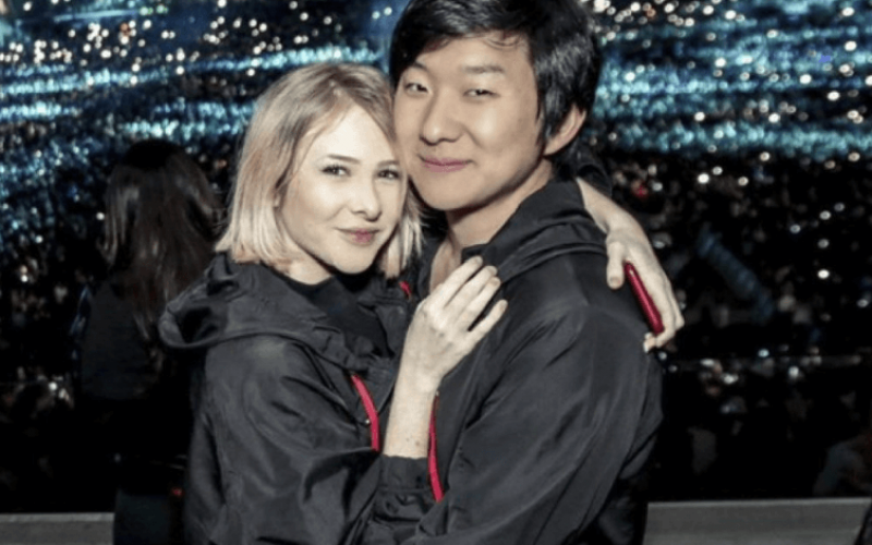 Mesmo sem traição na Ilha Record, Sammy Lee e Pyong participam de retiro espiritual