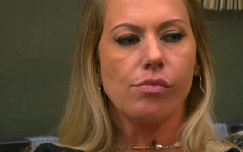 Na Ilha Record, Valesca chama participantes de cobra e Antonela pega a indireta: “Falou pra mim?”