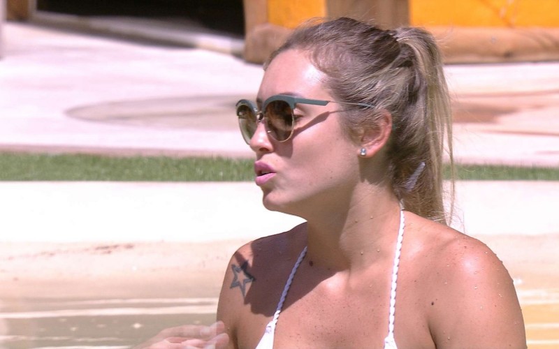 Jéssica afirma sobre convivência com brothers: