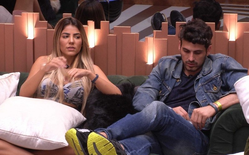 Maycon frisa: