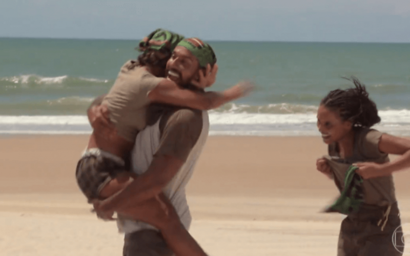 Irmã de Peixinho não acredita em romance dela com Arcrebiano em