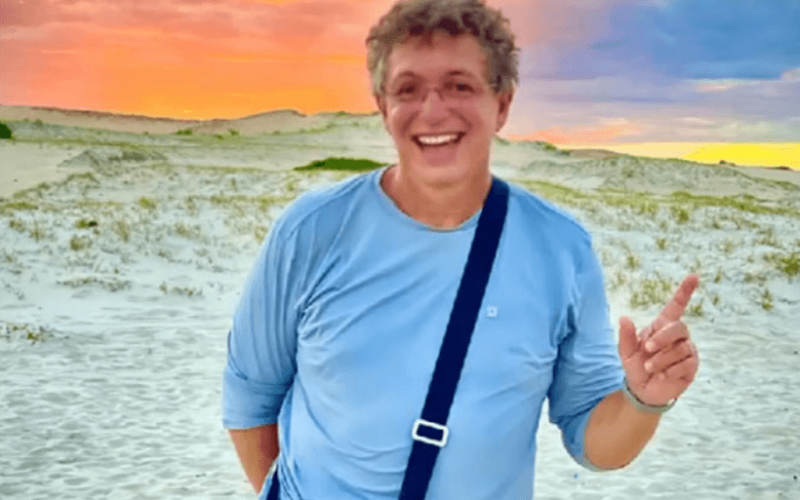 No Limite: Boninho diverte ao ‘virar meme’ nas dunas do Ceará