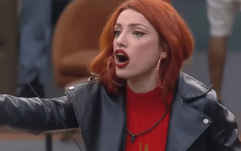 Brenda joga água em Karol e leva pratada no Power Couple 2022: