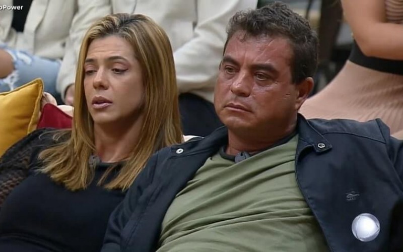 Enquete Power Couple tem virada chocante a poucas horas da grande final.