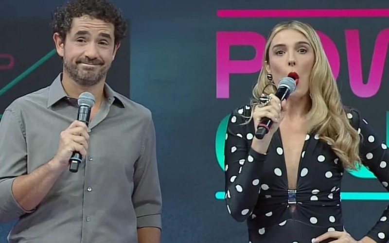 Felipe Andreoli responde crÃticas e reforça integridade do Power Couple ao vivo.