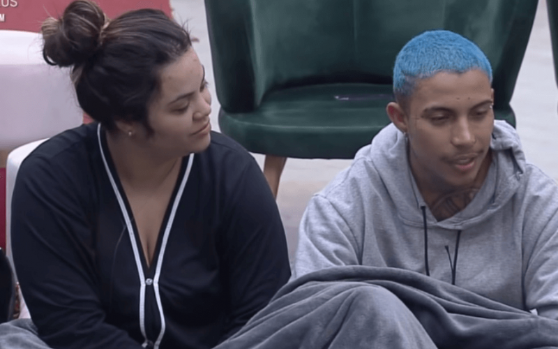 Matheus reclama com Mari no Power Couple: “Você tem que ser mais carinhosa, só quer espremer cravo”