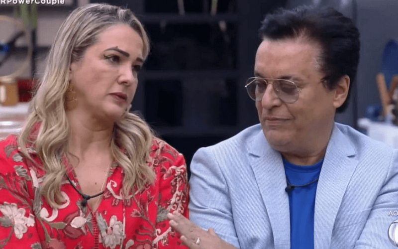 Nahim leva comida de rabo de Andreia no Power Couple 2022:
