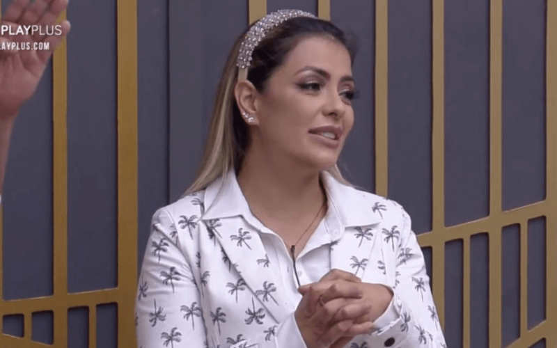 No Power Couple, Casal Power expulsa Deborah da suíte: “Não quero mala dela no meu quarto”
