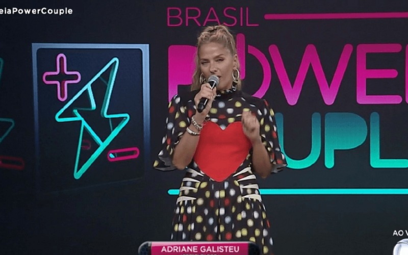 Galisteu dá puxão de orelha em Mila após brincadeira | Power Couple Brasil 6