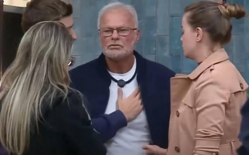 Power Couple: Kadu Moliterno rompe aliança e parte para cima de Dhomini.