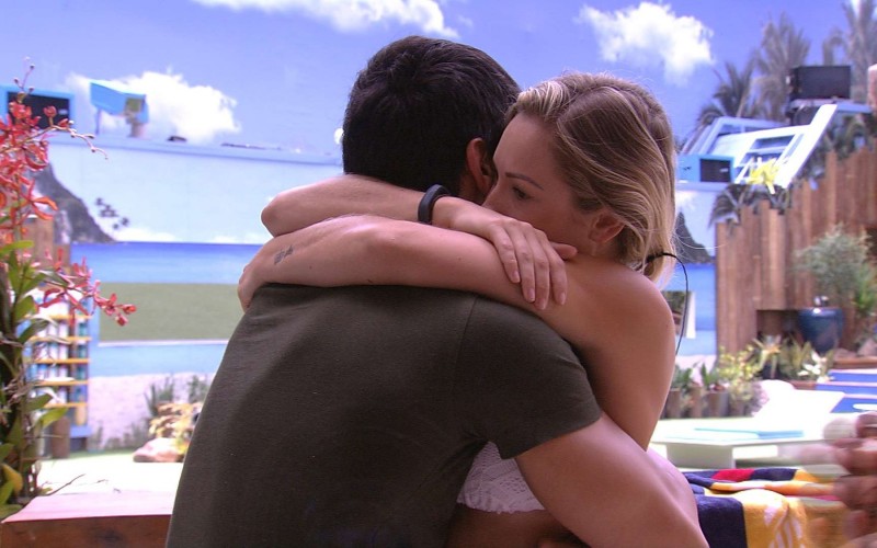 Resumo BBB: Ayrton se irrita com Ana Clara e Jéssica dá apelido carinhoso para Lucas