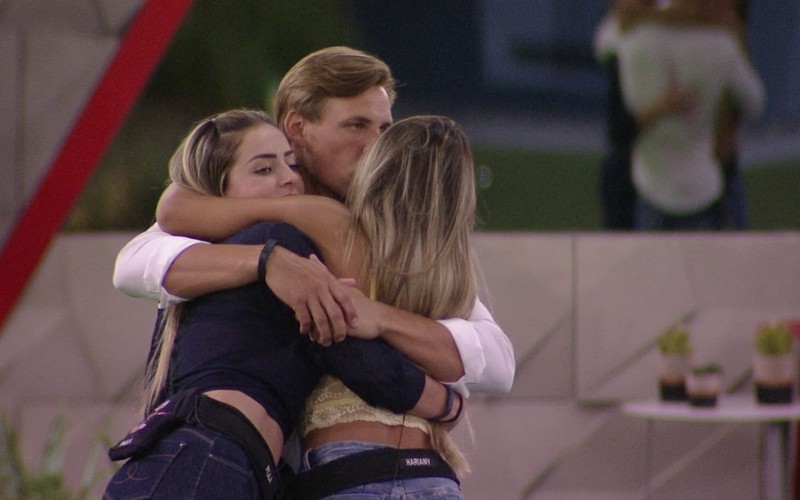 Resumo BBB: Diego é eliminado, número de ovos traz irritação e sisters fazem as pazes