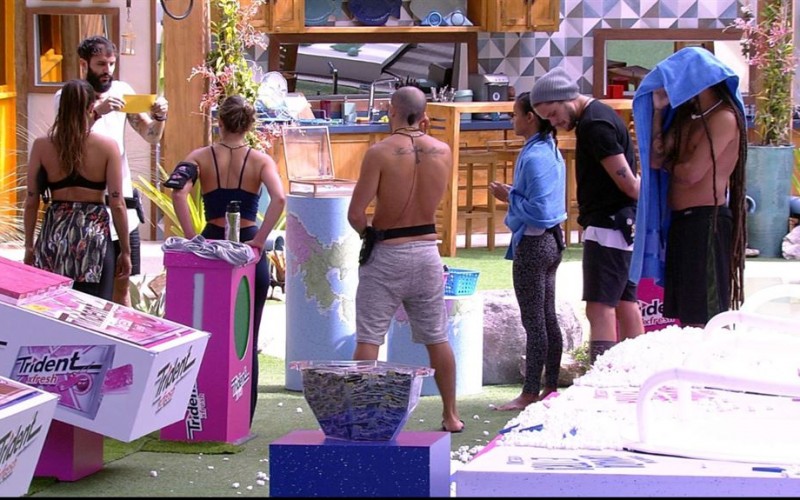 Resumo BBB: Disputa pelo Colar do Anjo e especulação sobre a formação de Paredão agitam manhã
