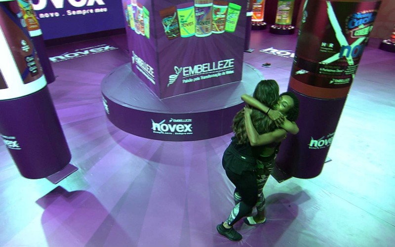 Thelma é a última a deixar a Prova do LÃder Carrossel Novex após mais de 26 horas de disputa