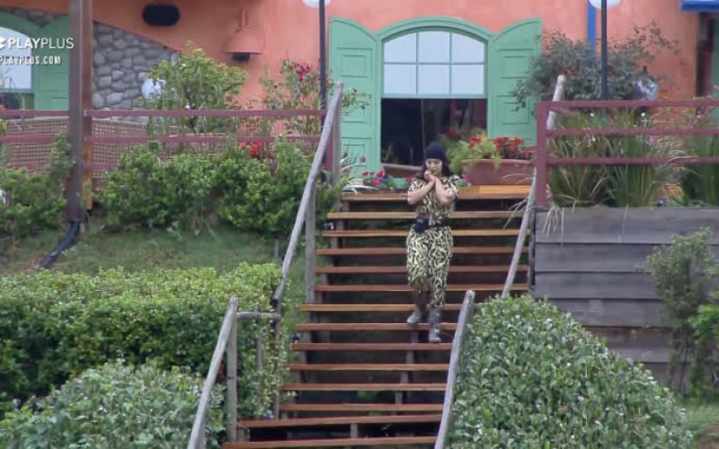 "Acho que eu enlouqueço até a terceira semana", diz Aline Mineiro - A Fazenda 13