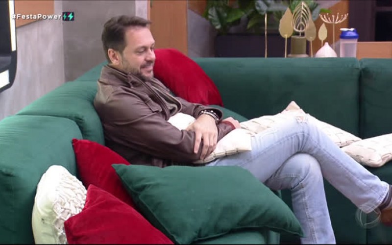 Albert "convoca" Hadballa para jogar junto na reta final | Power Couple Brasil 6