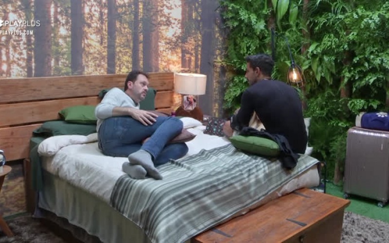 Albert direciona Matheus sobre votação: "Quem tem que escolher são eles" | Power Couple Brasil 6