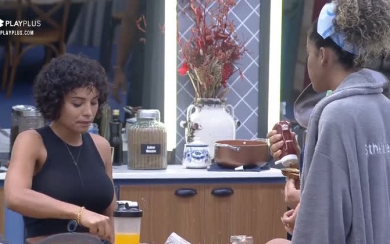 Após Aline preparar café para MC Gui, Sthe brinca: “Só porque ele é Fazendeiro” - A Fazenda 13