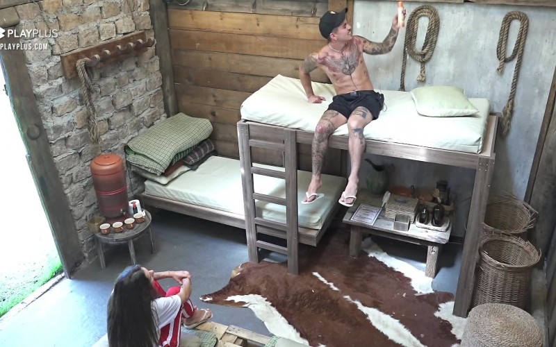 Biel e Stéfani conversam na baia e relembram memórias - A Fazenda 12